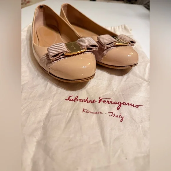 SOLD Salvatore Ferragamo Varina Patent Leather Ballet Flats Amaretti 8B narrow - Picture 12 of 13